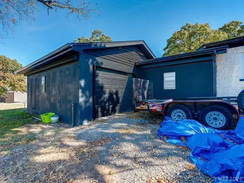 Exterior - 120 Pruitt Rd, Ada, OK 74820 photo 6 of 8