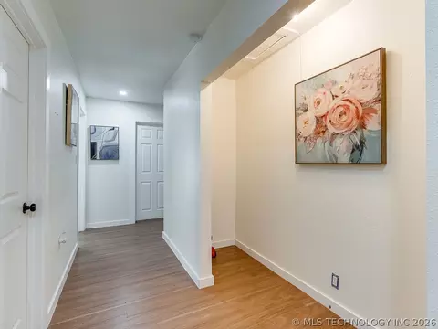 Entry Way - 120 Pruitt Rd, Ada, OK 74820 photo 3 of 3