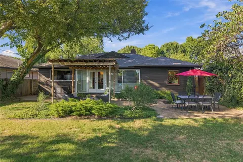Exterior - 2634 E 20th St, Tulsa, OK 74104 photo 3 of 5