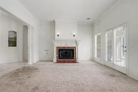 Living - 7136 E 82nd St, Tulsa, OK 74133 photo 3 of 7