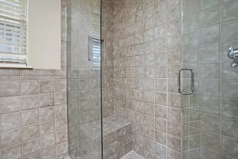 Bath - 1713 E 60th St, Tulsa, OK 74105 photo 2 of 4
