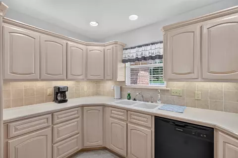 Kitchen - 86 Maple Rd, Pryor, OK 74361 photo 1 of 7