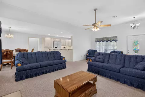 Living - 86 Maple Rd, Pryor, OK 74361 photo 2 of 2