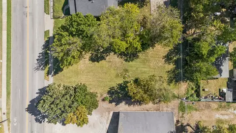 2122 E Pine St, Tulsa, OK 74110 photo 5