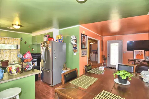 Dining - 5906 E King St, Tulsa, OK 74115 photo 3 of 3