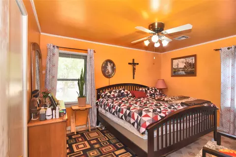 Bedroom - 5906 E King St, Tulsa, OK 74115 photo 2 of 3