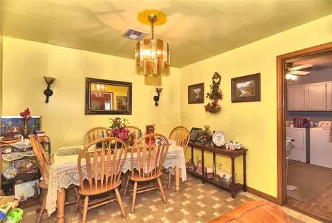 Dining - 5906 E King St, Tulsa, OK 74115 photo 1 of 3