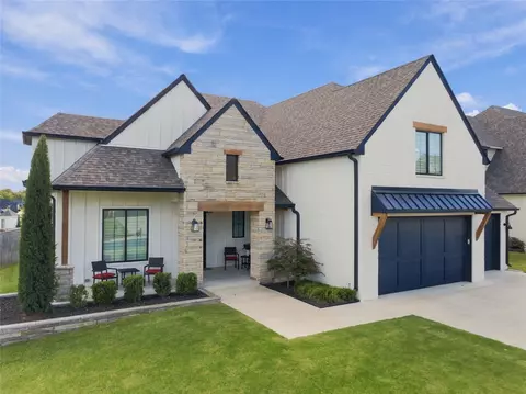 708 W 110 Pl S, Jenks, OK 74037