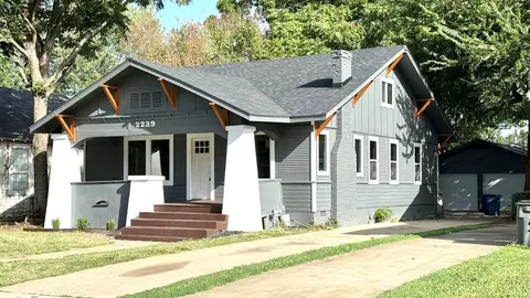 Exterior - 2239 E 8th St, Tulsa, OK 74104 photo 2 of 4