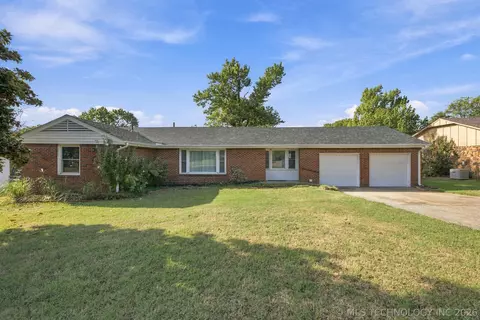 1410 E Line Ave, Sapulpa, OK 74066
