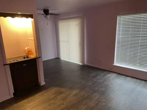 Living - 4830 E 68th Street 144, Tulsa, OK 74136 photo 1 of 3