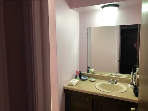 Bath - 4830 E 68th Street 144, Tulsa, OK 74136 photo 1 of 2