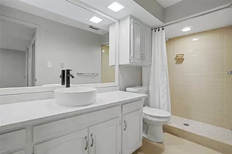 Bath - 3041 E 84th St, Tulsa, OK 74137 photo 5 of 5