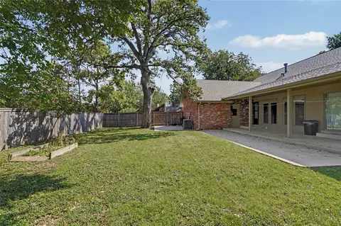 Exterior - 3041 E 84th St, Tulsa, OK 74137 photo 5 of 9
