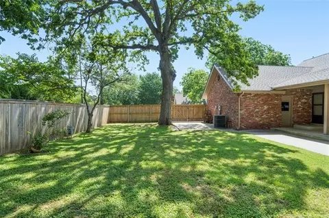 Exterior - 3041 E 84th St, Tulsa, OK 74137 photo 6 of 9