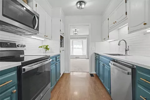 Kitchen - 3041 E 84th St, Tulsa, OK 74137 photo 2 of 3