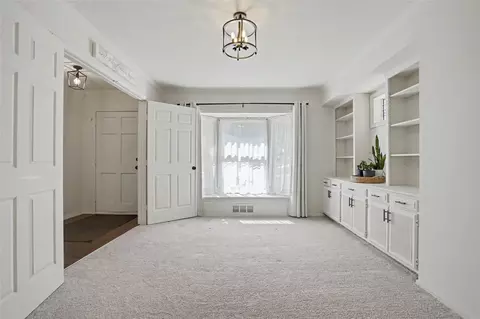 Living - 3041 E 84th St, Tulsa, OK 74137 photo 5 of 7