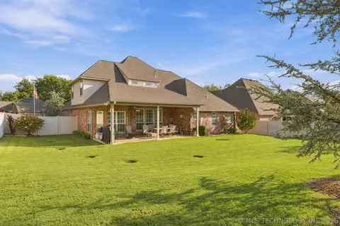 Exterior - 7407 E Galveston Pl, Broken Arrow, OK 74014 photo 5 of 5