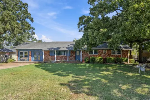 105 Saddle Rock Rd, Sand Springs, OK 74063