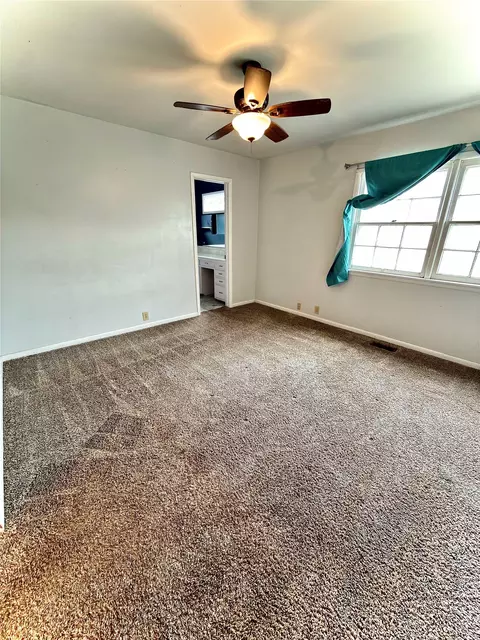 Bedroom - 908 W Commercial, Haskell, OK 74436 photo 2 of 4