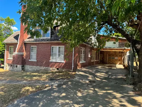 Exterior - 400 E Osage Ave, Mcalester, OK 74501 photo 2 of 4