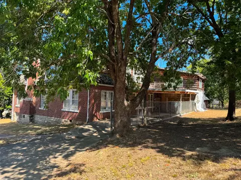 Exterior - 400 E Osage Ave, Mcalester, OK 74501 photo 3 of 4