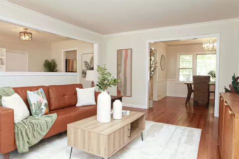 Living - 5312 E 3rd St, Tulsa, OK 74112 photo 2 of 3