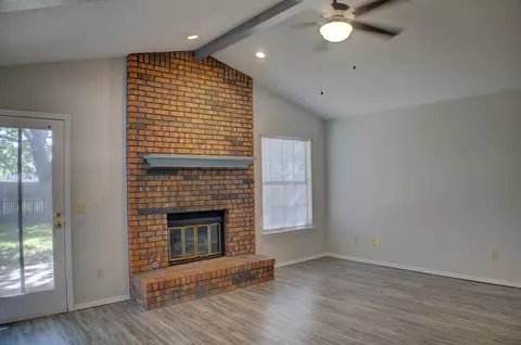 Living - 9007 S 77th East Pl, Tulsa, OK 74133 photo 5 of 7