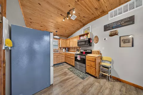 Kitchen - 4082 E 4675 Rd, Adair, OK 74330 photo 2 of 3