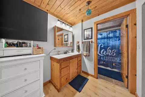 Bath - 4082 E 4675 Rd, Adair, OK 74330 photo 1 of 2