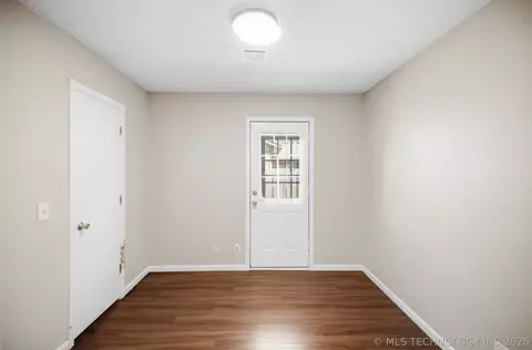 Bedroom - 2505 E Queens St, Broken Arrow, OK 74014 photo 3 of 4