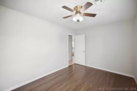 Bedroom - 2505 E Queens St, Broken Arrow, OK 74014 photo 2 of 4
