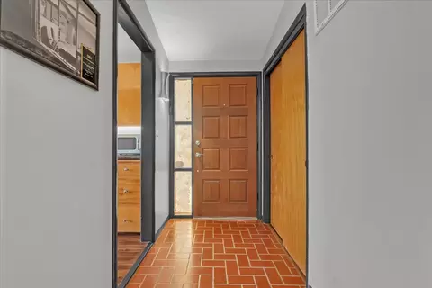 Entry Way - 5803 E 25th Pl, Tulsa, OK 74114 photo 2 of 5