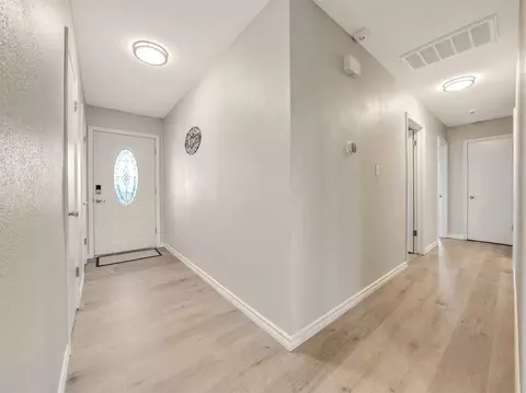 Entry Way - 9352 E 56th St, Tulsa, OK 74145 photo 1 of 1