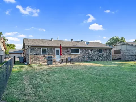 Exterior - 9352 E 56th St, Tulsa, OK 74145 photo 3 of 4