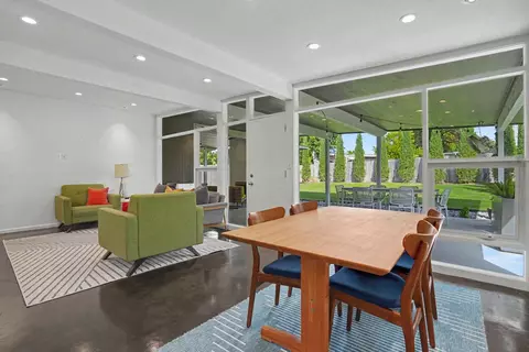 Dining - 4939 E 26th Pl, Tulsa, OK 74114 photo 3 of 3