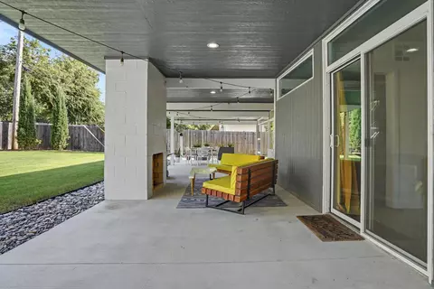 Exterior - 4939 E 26th Pl, Tulsa, OK 74114 photo 6 of 9