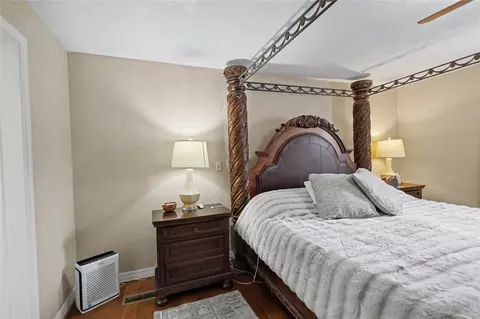 Bedroom - 469331 E 1105 Rd, Muldrow, OK 74948 photo 4 of 13
