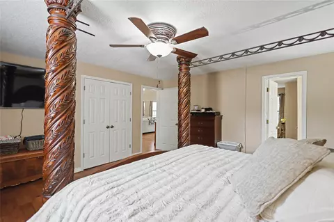 Bedroom - 469331 E 1105 Rd, Muldrow, OK 74948 photo 3 of 13