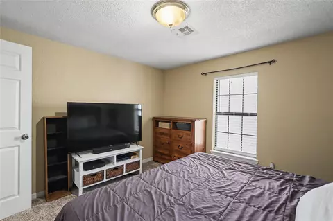 Bedroom - 469331 E 1105 Rd, Muldrow, OK 74948 photo 10 of 13