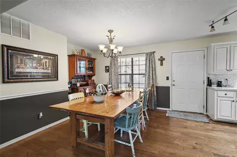 Dining - 469331 E 1105 Rd, Muldrow, OK 74948 photo 1 of 3