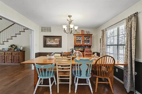 Dining - 469331 E 1105 Rd, Muldrow, OK 74948 photo 3 of 3