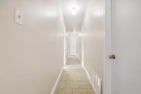 Entry Way - 620 Ann, Ada, OK 74820 photo 5 of 6