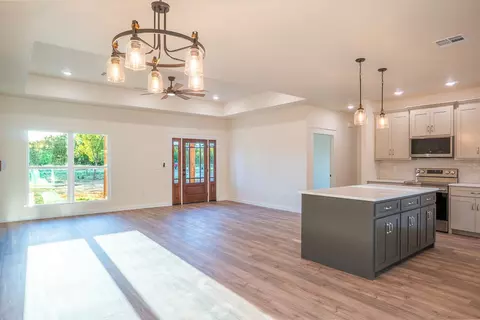 Living - 205 Blessings Way, Colbert, OK 74733 photo 1 of 4