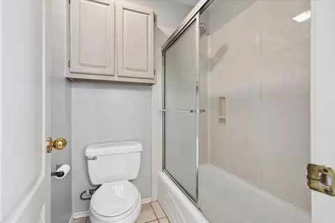 Bath - 9822 E 83rd Pl, Tulsa, OK 74133 photo 6 of 7