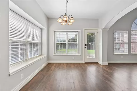 Living - 9822 E 83rd Pl, Tulsa, OK 74133 photo 8 of 16