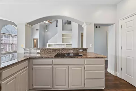 Kitchen - 9822 E 83rd Pl, Tulsa, OK 74133 photo 4 of 4