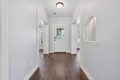 Entry Way - 9822 E 83rd Pl, Tulsa, OK 74133 photo 2 of 5