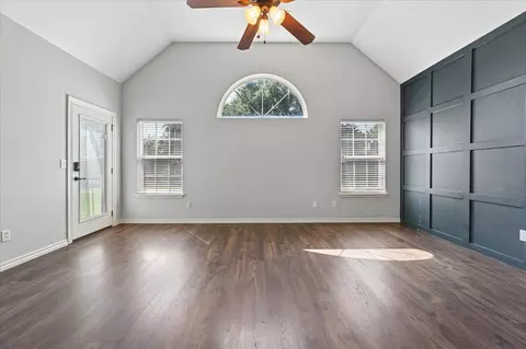 Living - 9822 E 83rd Pl, Tulsa, OK 74133 photo 11 of 16