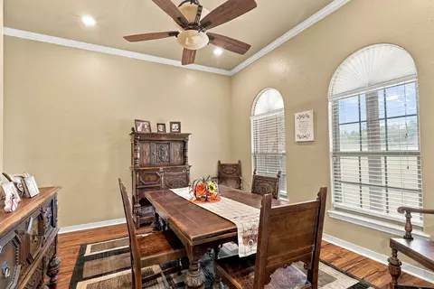 Dining - 2355 Bryan, Durant, OK 74701 photo 3 of 4